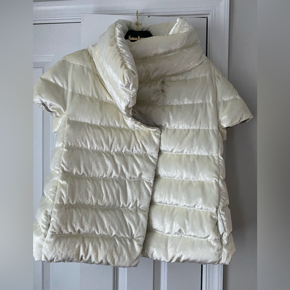 HERNO cap sleeve puffer jacket coat ivory white L in shimmery pony hair UNIQUE